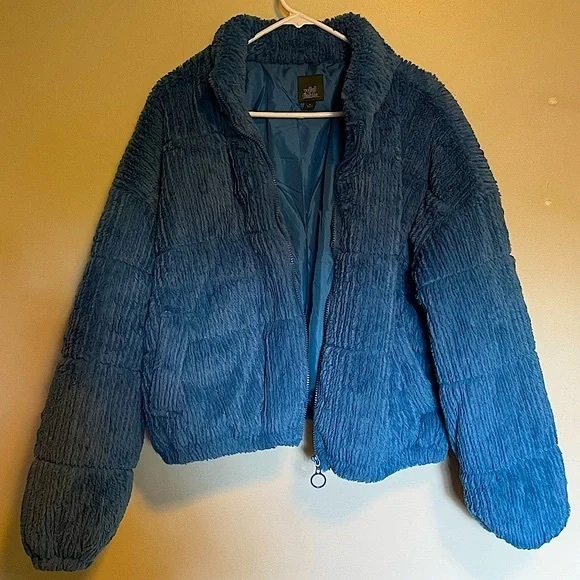 WILD FABLE BLUE FAUX FUR JACKET - Picture 4 of 12